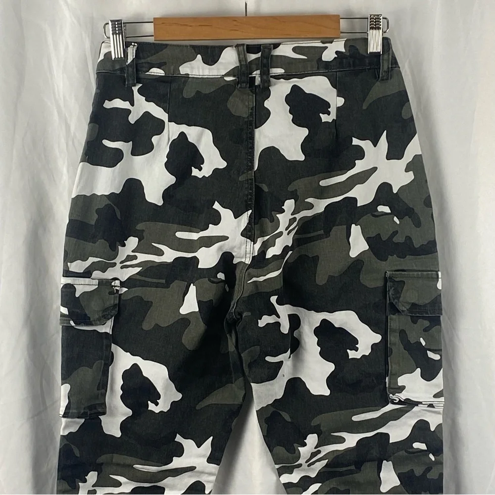 American Bazi Women’s Camouflage Cargo Joggers Pants Size Large - Picture 14 of 16